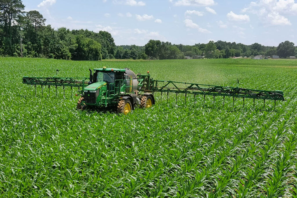 Custom applicator applying crop protection and nutrition